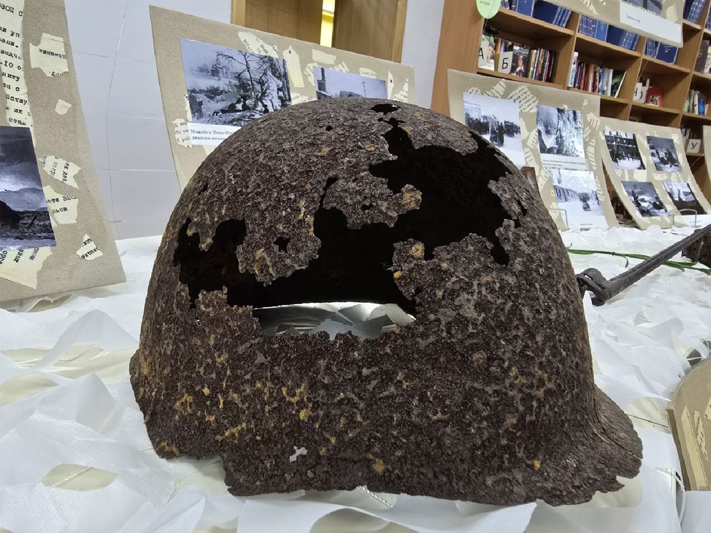 можайск, подмосковье, можайский муниципальный округ, можайская библиотека, выставка, освобождение можайска, 83-я годовщина освобождения от немцев, великая отечественная война, история, вертикалки,