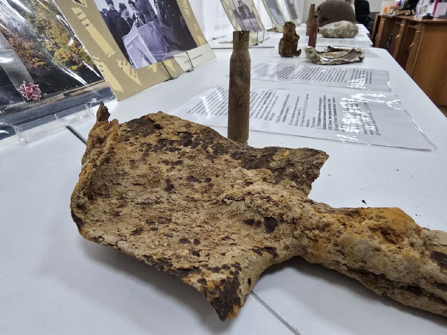 можайск, подмосковье, можайский муниципальный округ, можайская библиотека, выставка, освобождение можайска, 83-я годовщина освобождения от немцев, великая отечественная война, история, вертикалки,