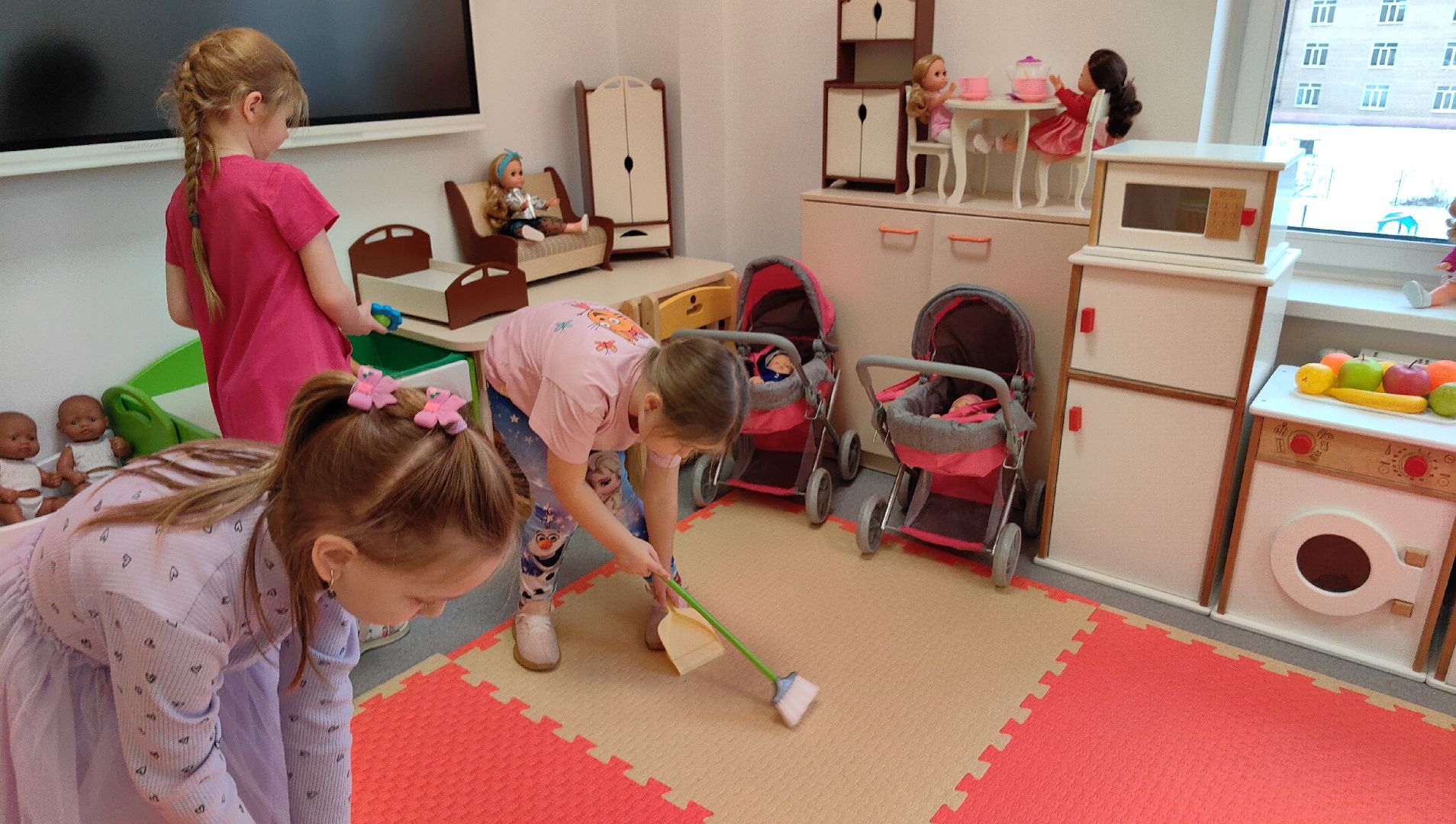 детский сад, детские группы, оснащение, площадка, зал, родители,