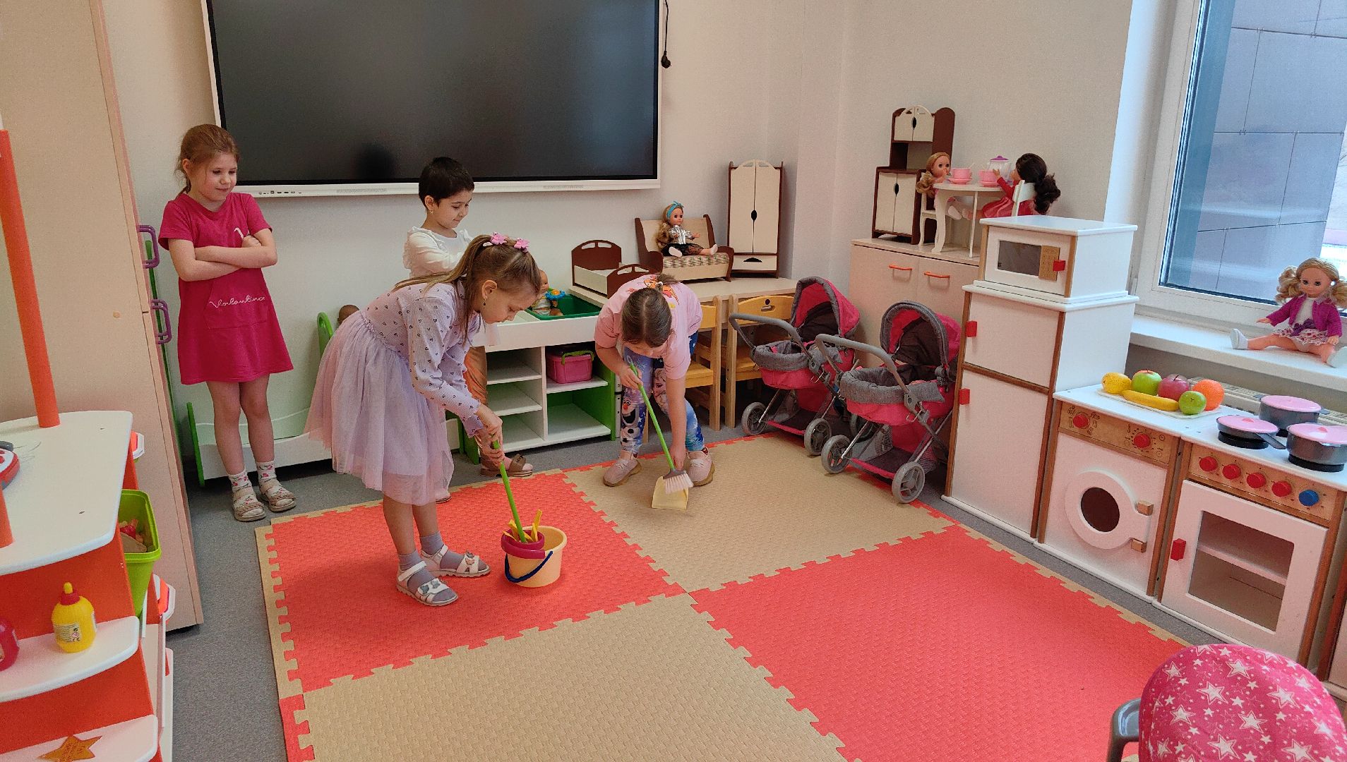 детский сад, детские группы, оснащение, площадка, зал, родители,