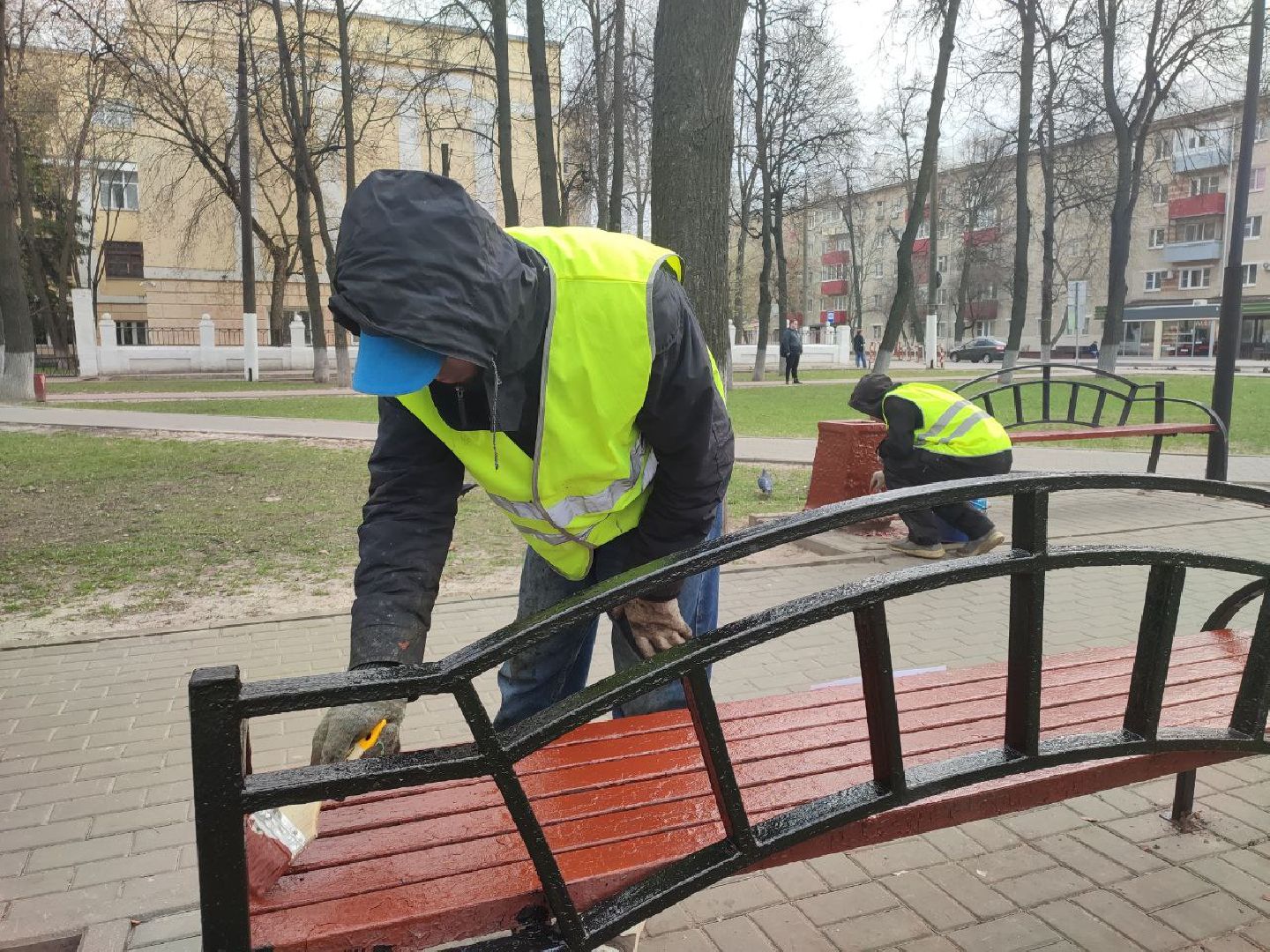 Подольск, благоустройство, скамейки, субботник