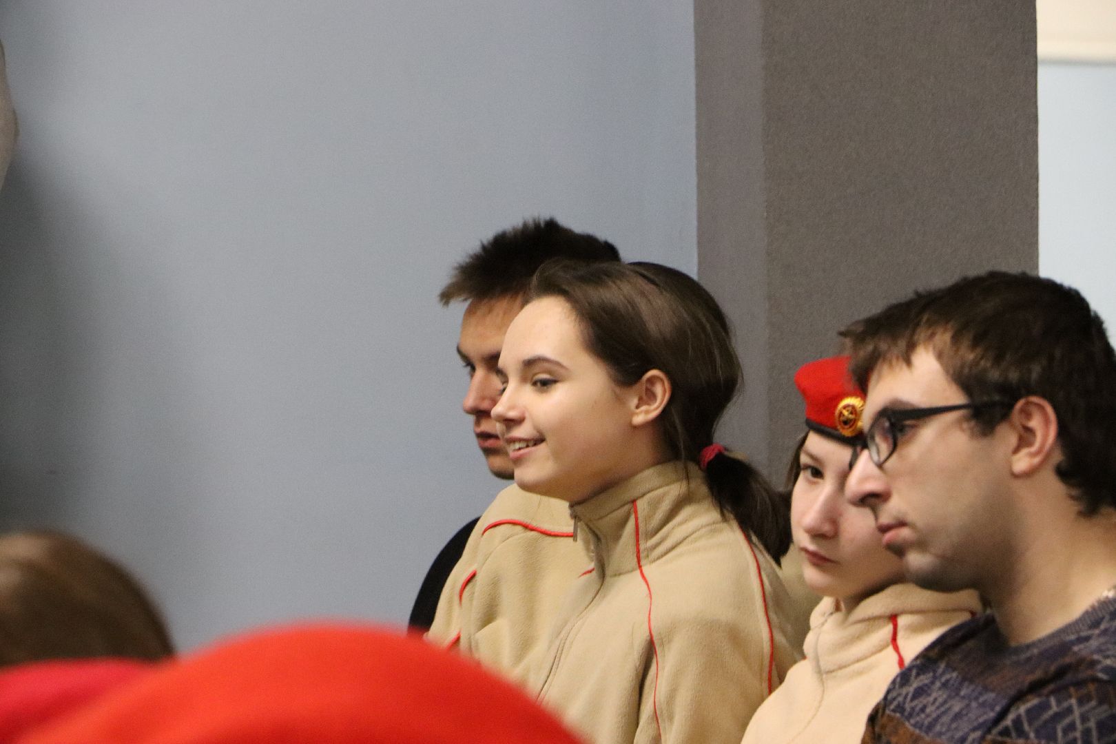 боец сво, боевая собака ника, центральный дом культуры, молодая гвардия, глава серебряных прудов,