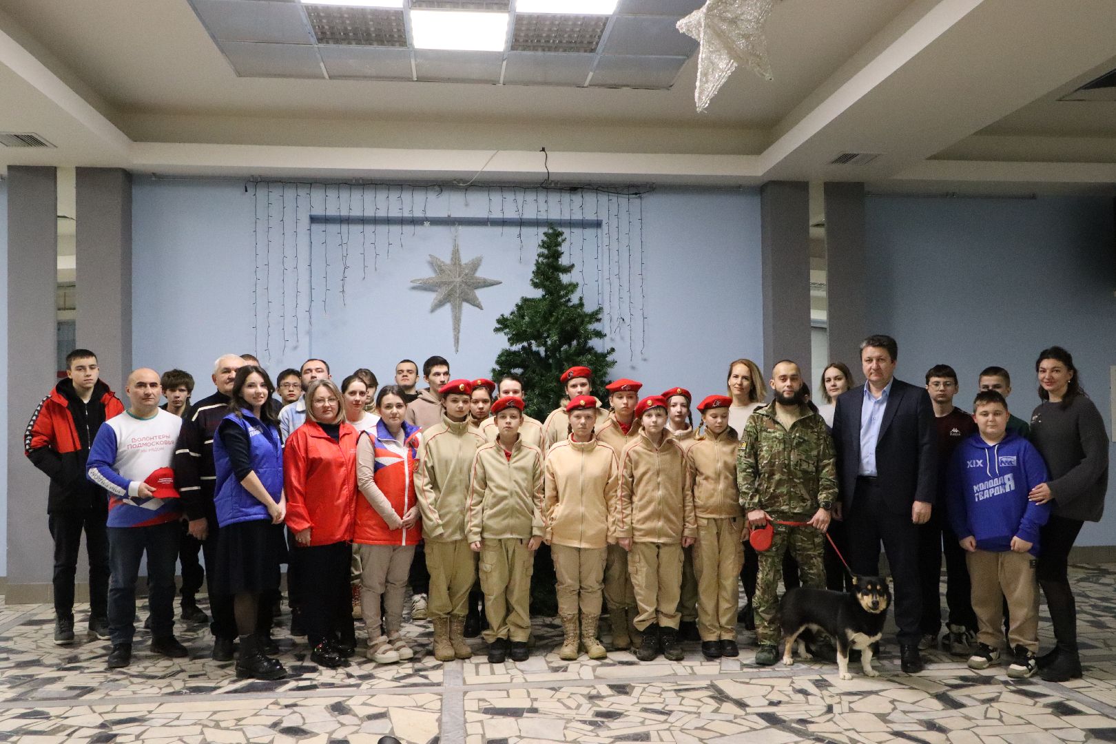 боец сво, боевая собака ника, центральный дом культуры, молодая гвардия, глава серебряных прудов,