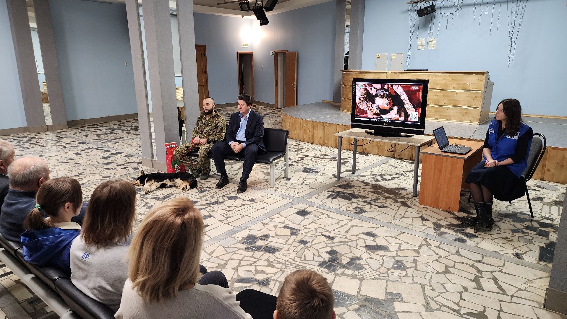 боец сво, боевая собака ника, центральный дом культуры, молодая гвардия, глава серебряных прудов,