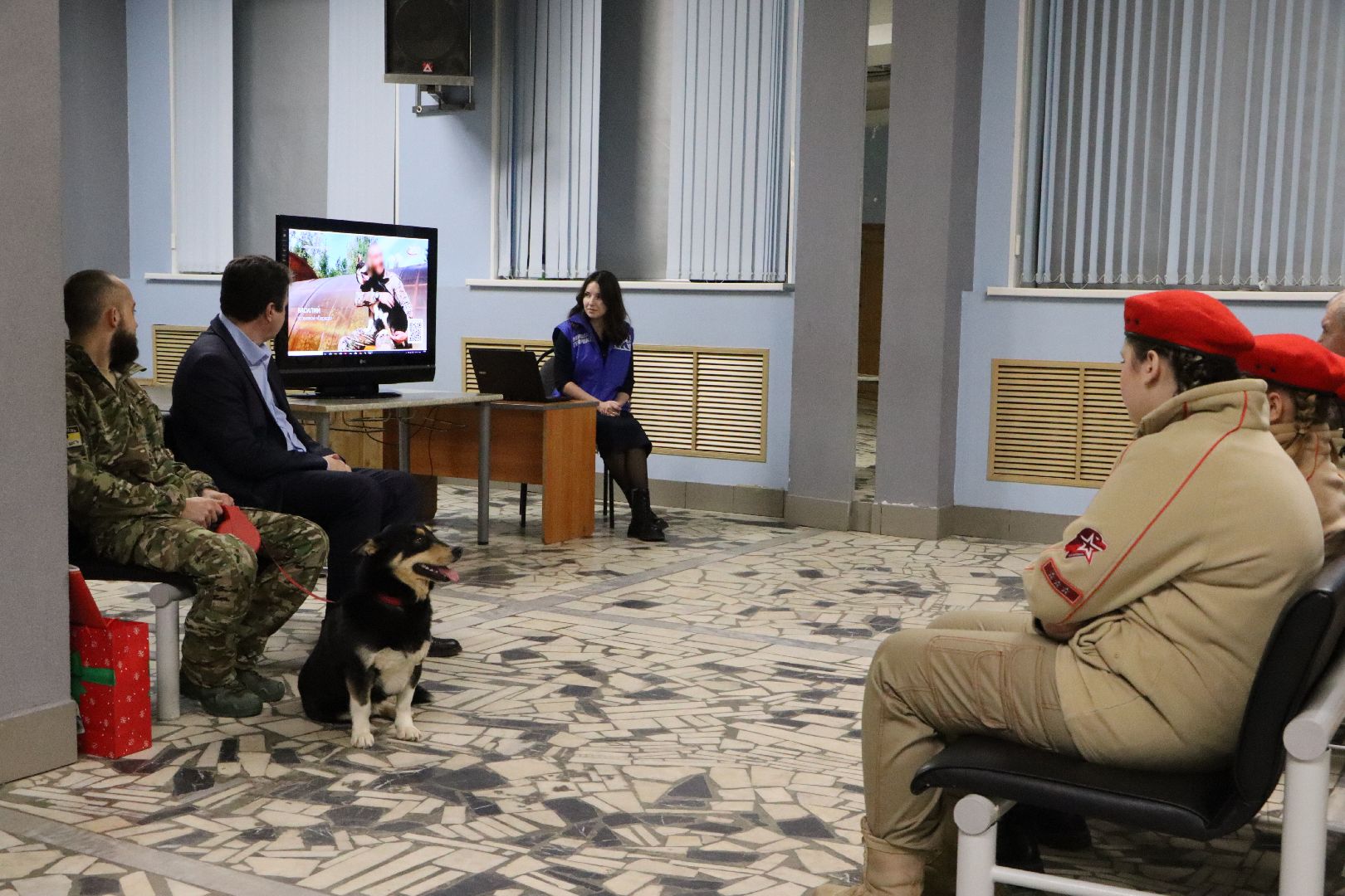 боец сво, боевая собака ника, центральный дом культуры, молодая гвардия, глава серебряных прудов,