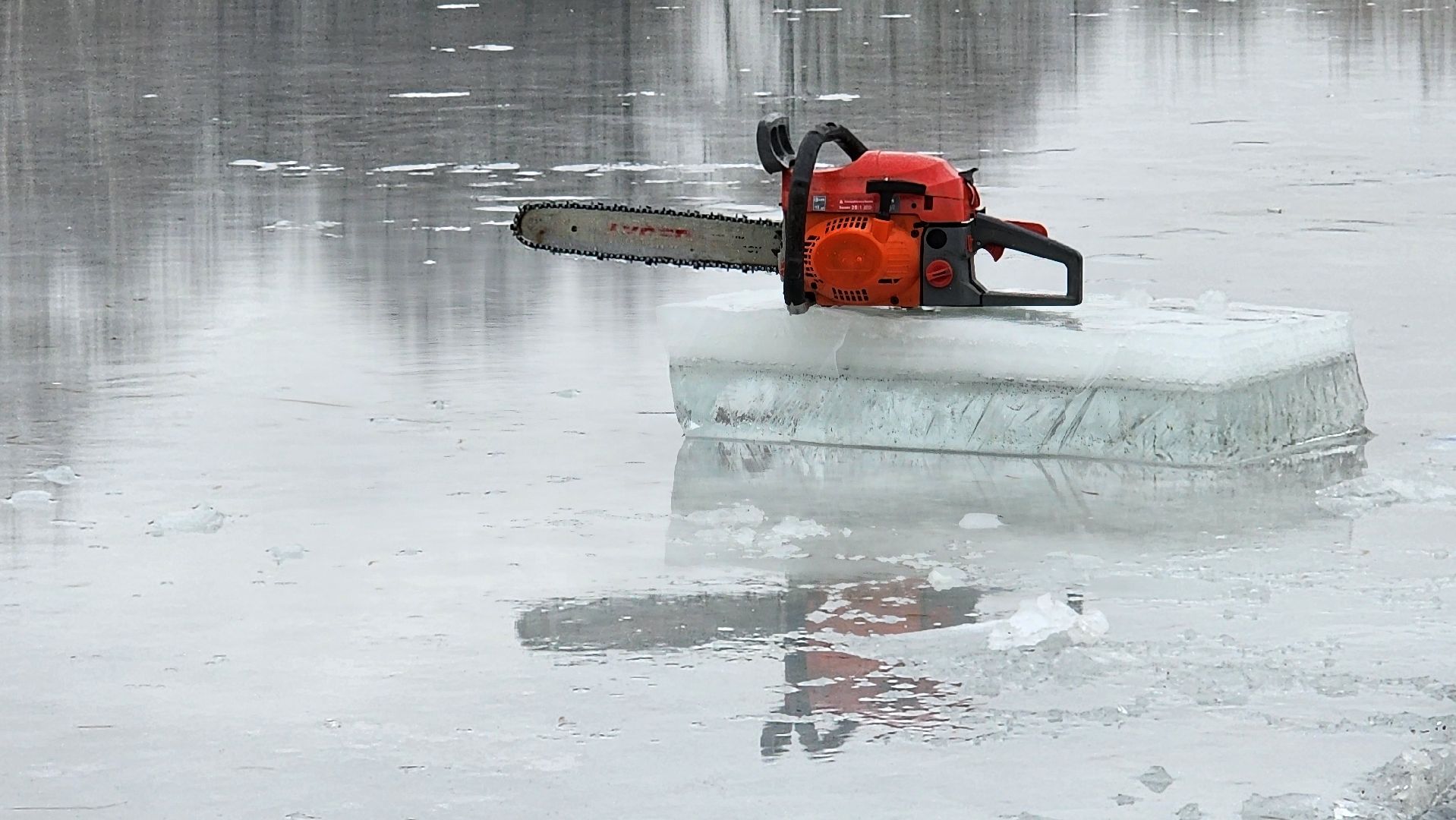 Бронницы, Крещенская купель, Подготовка купели к крещению, Купель в Бронницах, вертикалки,