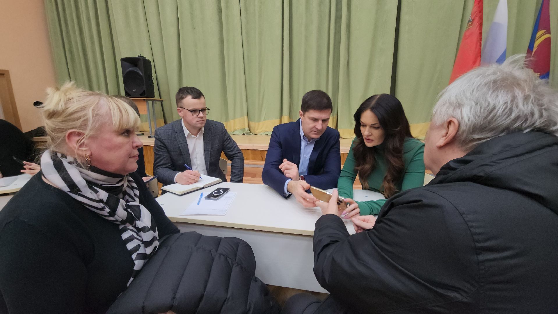 люберцы, глава городского округа люберцы владимир волков, жители, выездная администрация, вертикалки,