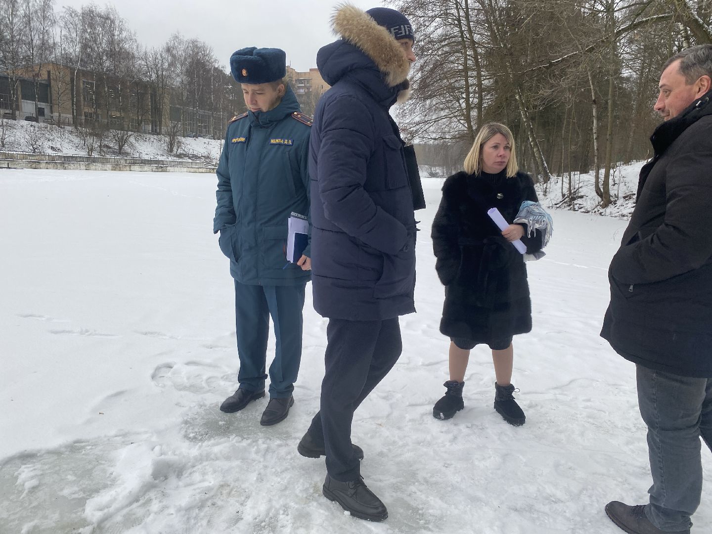 вертикалки, крещенская купель, Крещение Господне, Власиха среднее озеро, Власиха Крещение, Власиха купель на озере,