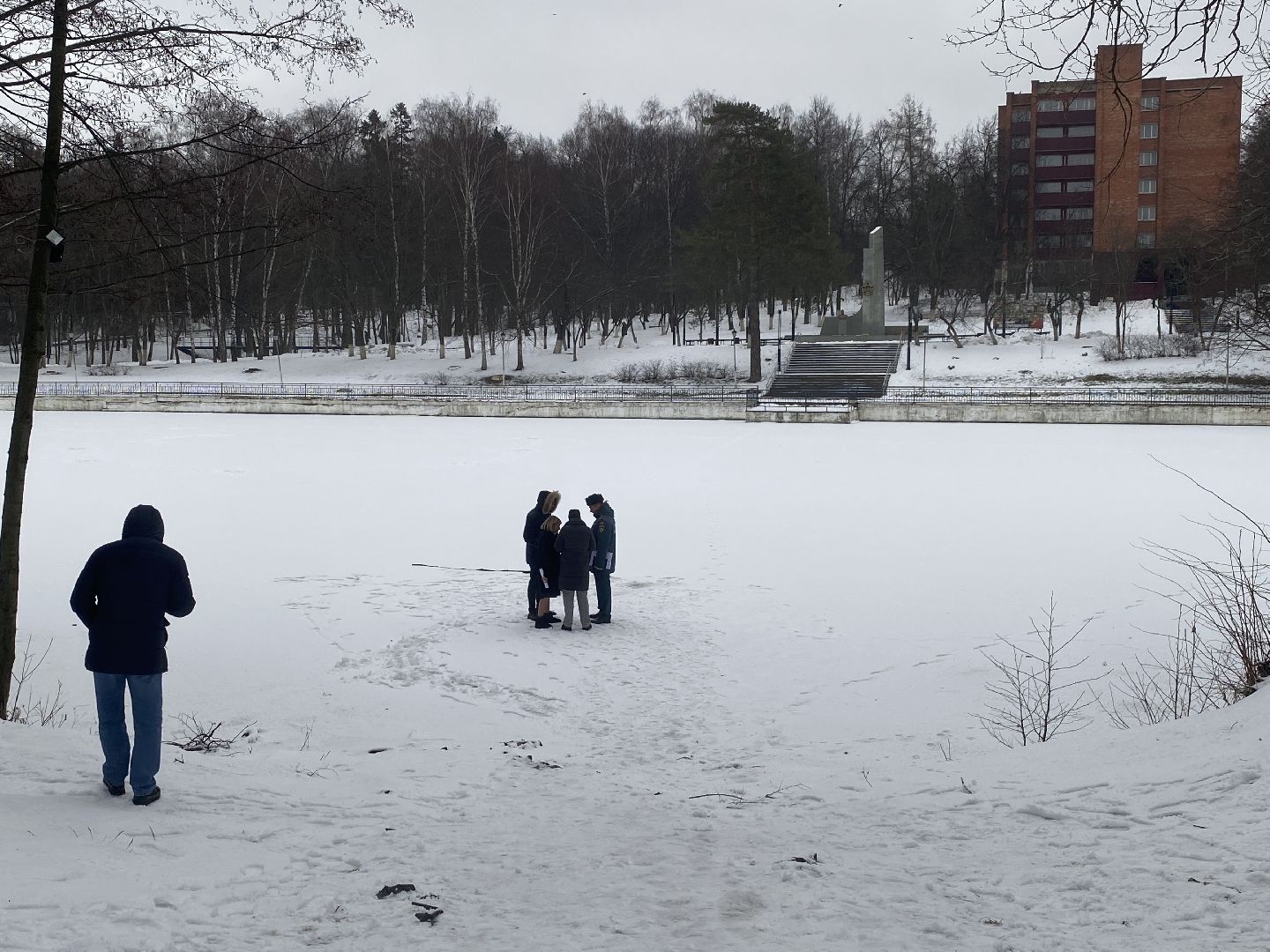 вертикалки, крещенская купель, Крещение Господне, Власиха среднее озеро, Власиха Крещение, Власиха купель на озере,