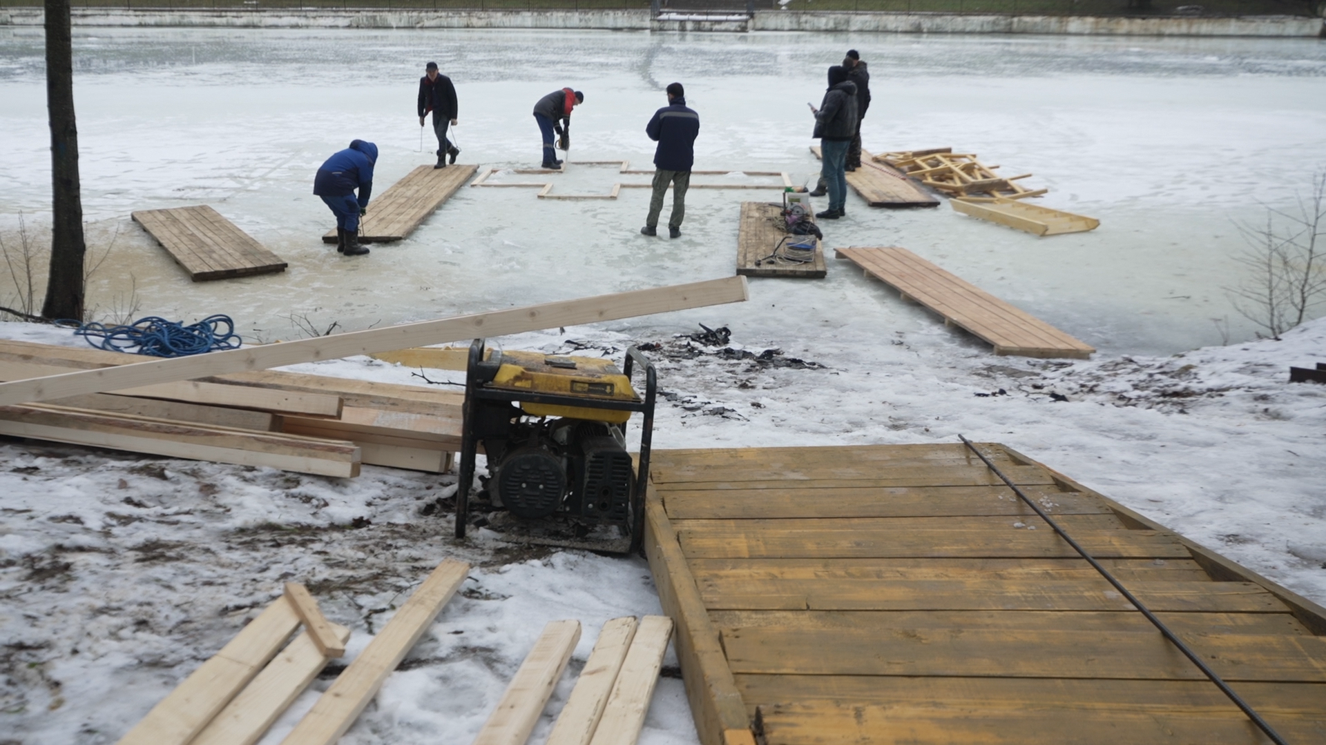 вертикалки, Власиха Крещение,Среднее озеро, Власихе крещенская иордань, обустройство купели на Крещение, Крещение во Власихе,