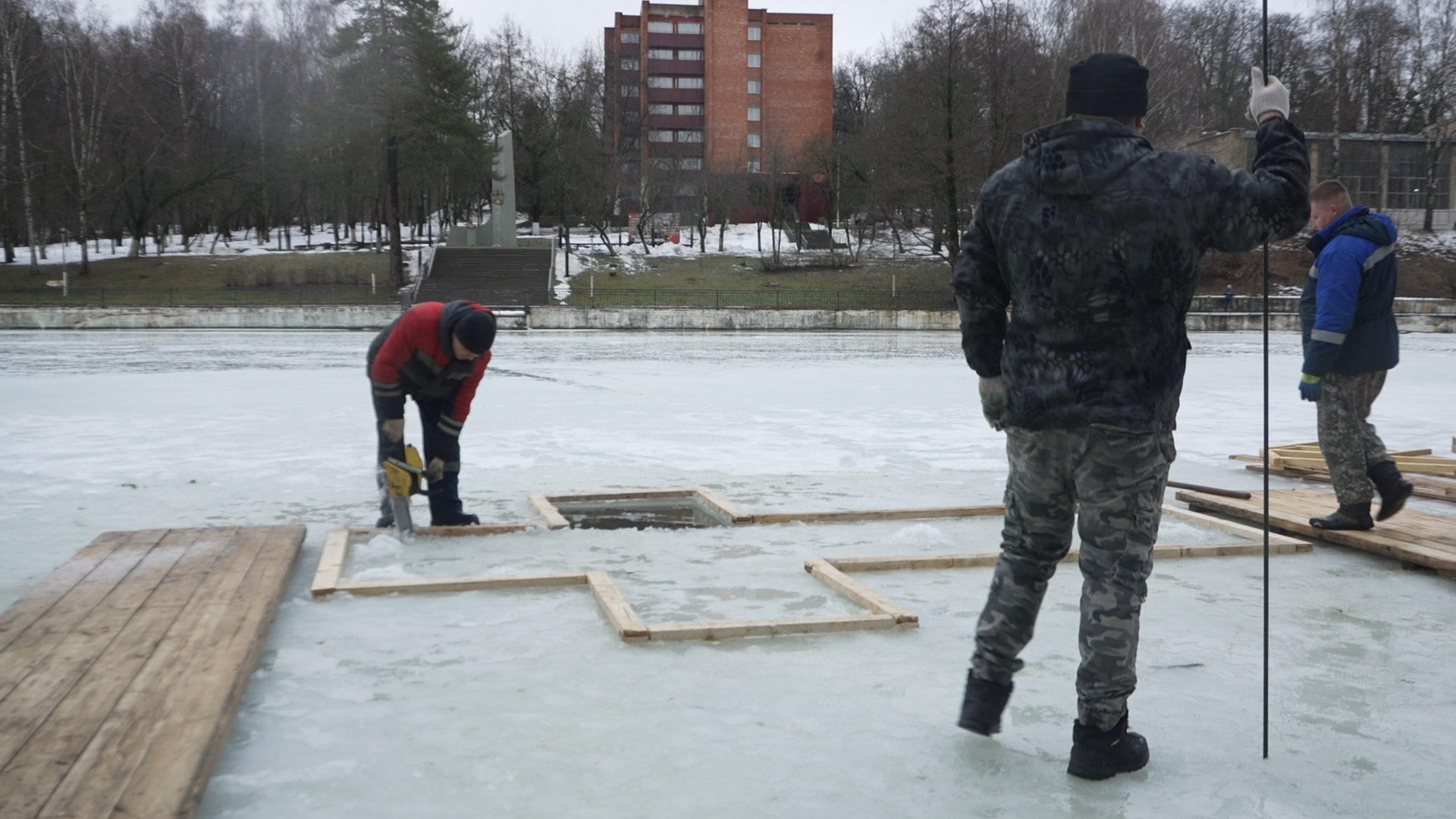 вертикалки, Власиха Крещение,Среднее озеро, Власихе крещенская иордань, обустройство купели на Крещение, Крещение во Власихе,