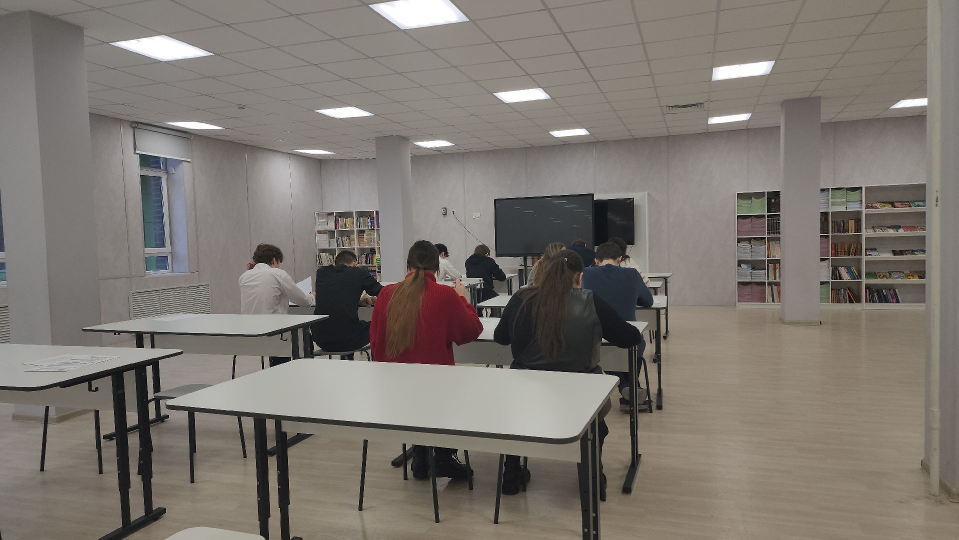 школа, школьники, подростки, буллинг, травля, уполномоченный по правам ребенка, QR-код, QR-коды, помощь, помощь школьникам,