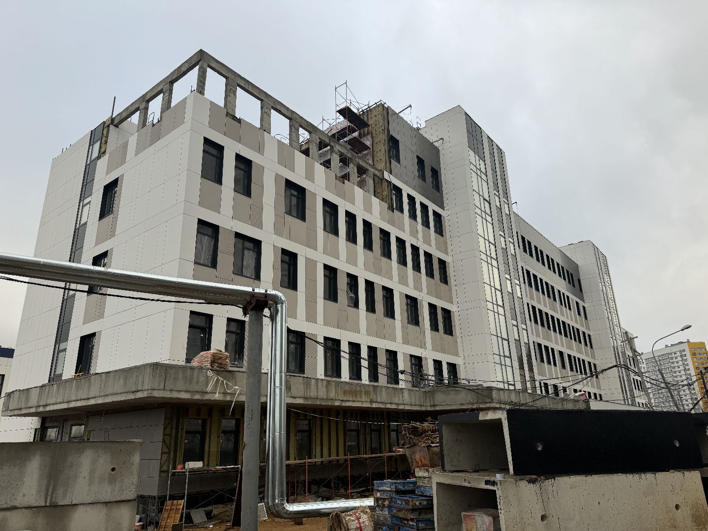 Новая поликлиника, ЖК Южное Видное, строительство поликлиники, нацпроект здравоохранение, медоборудование, вертикалки,