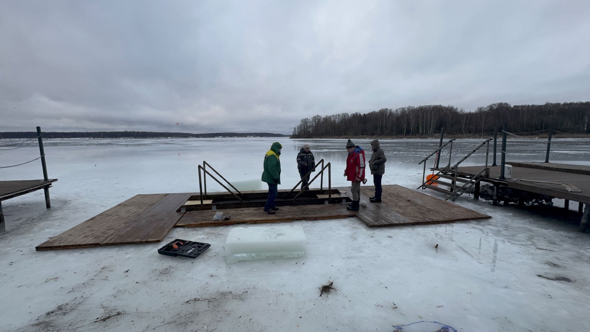 солнечногорск, крещенские купания, купель, жители, праздник, вертикалки,