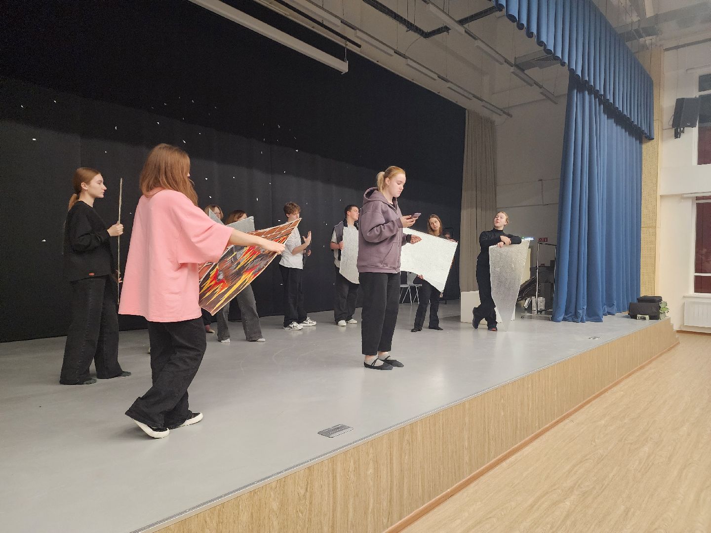 благотворительность, спектакль,детский театр,