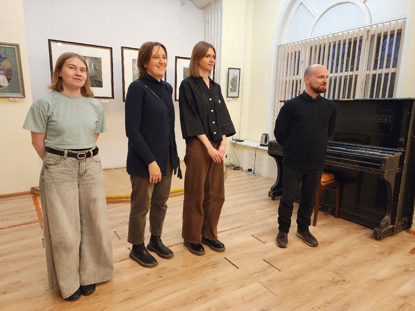 фрязино, художественная выставка, молодые художники, живопись,