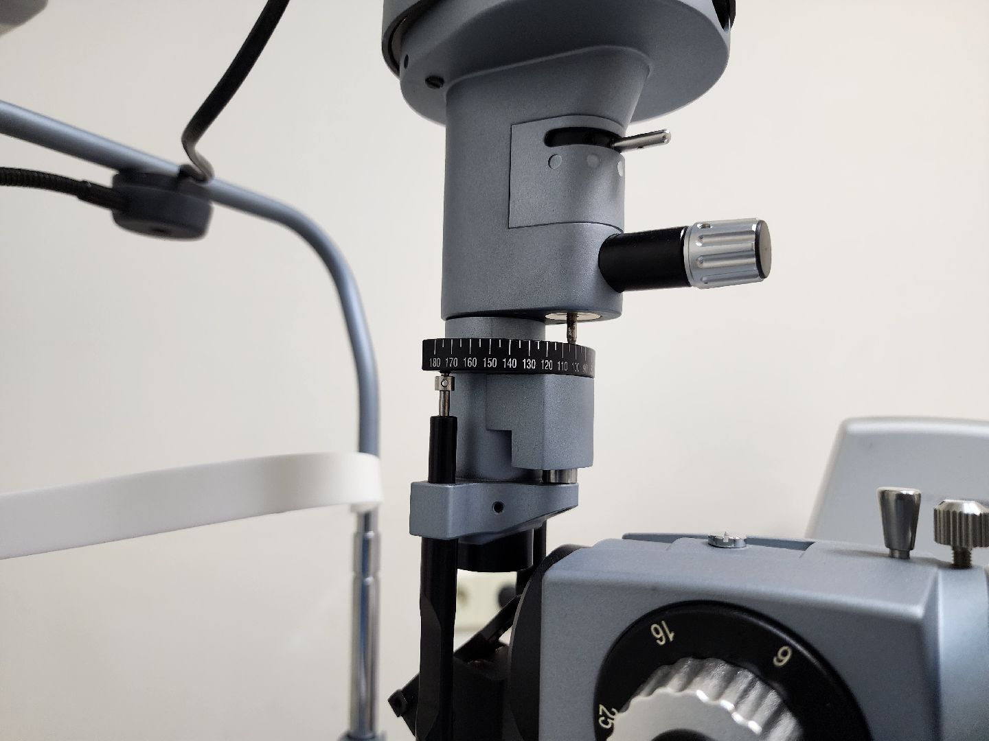 Дубна, Дубненская больница, Поликлиника, Новое оборудование, вертикалки