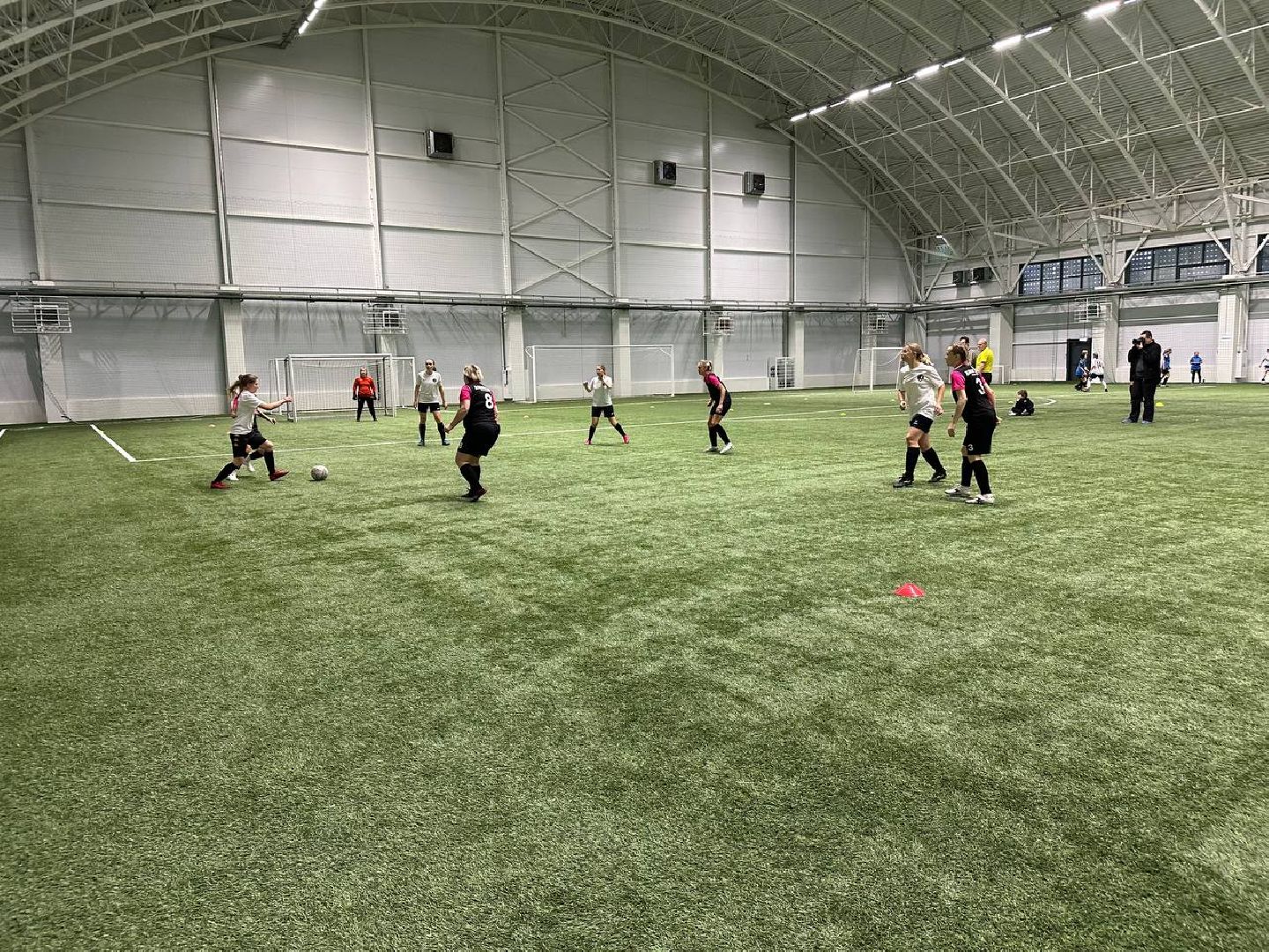 женский футбол, чемпионат по футболу, вертикалки,