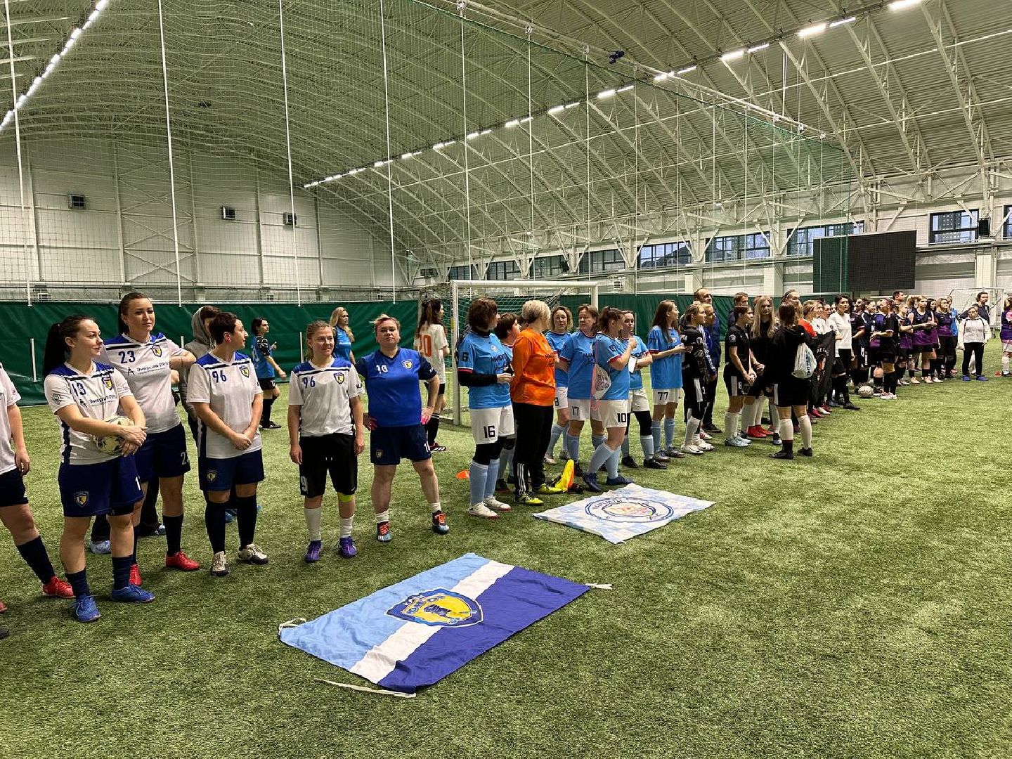 женский футбол, чемпионат по футболу, вертикалки,