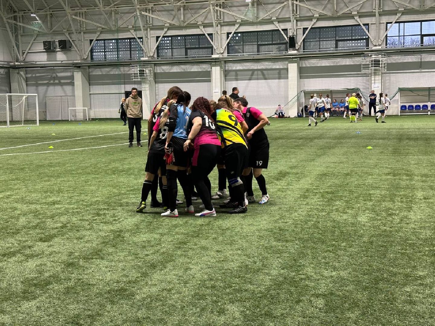 женский футбол, чемпионат по футболу, вертикалки,