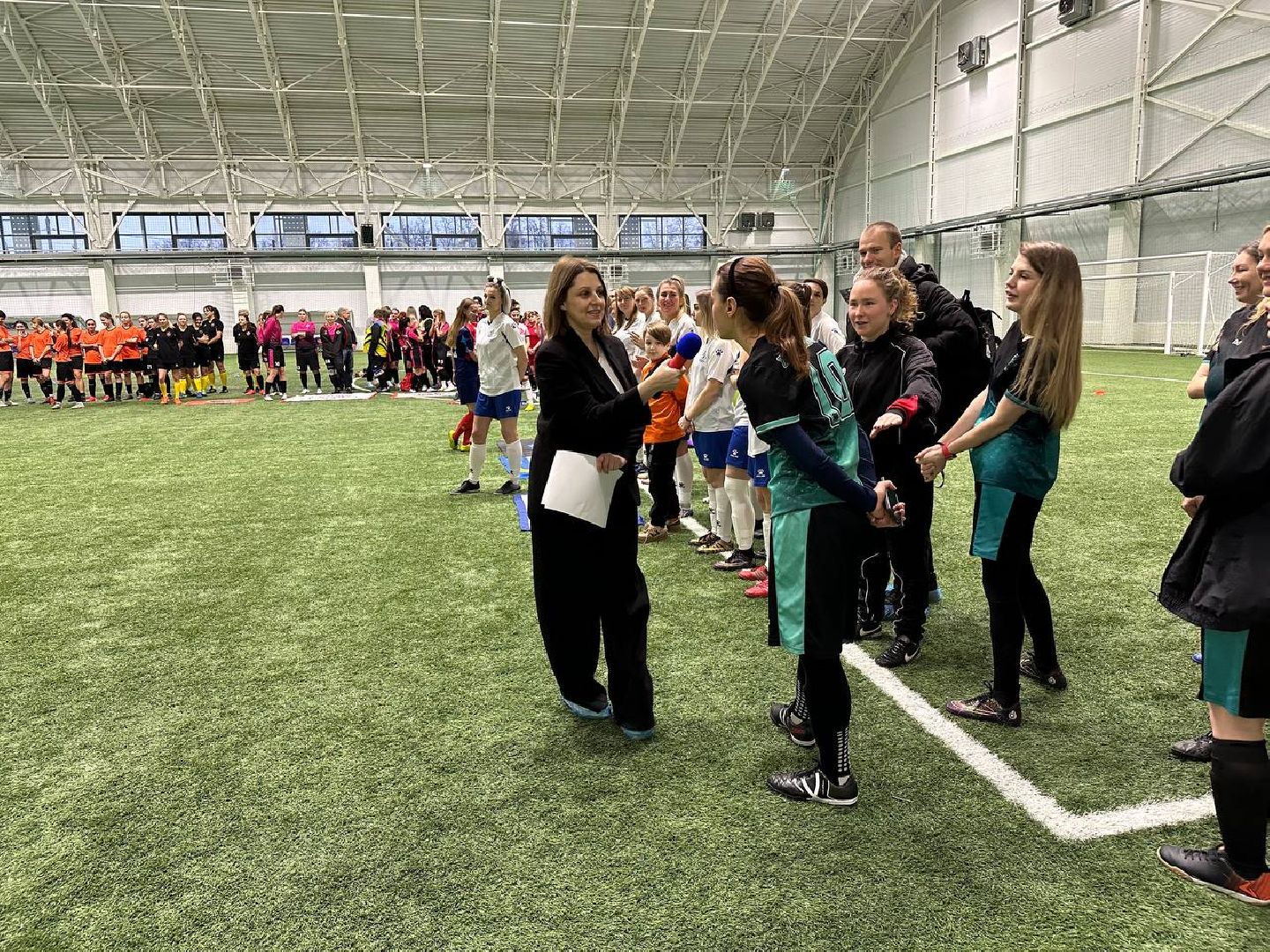 женский футбол, чемпионат по футболу, вертикалки,