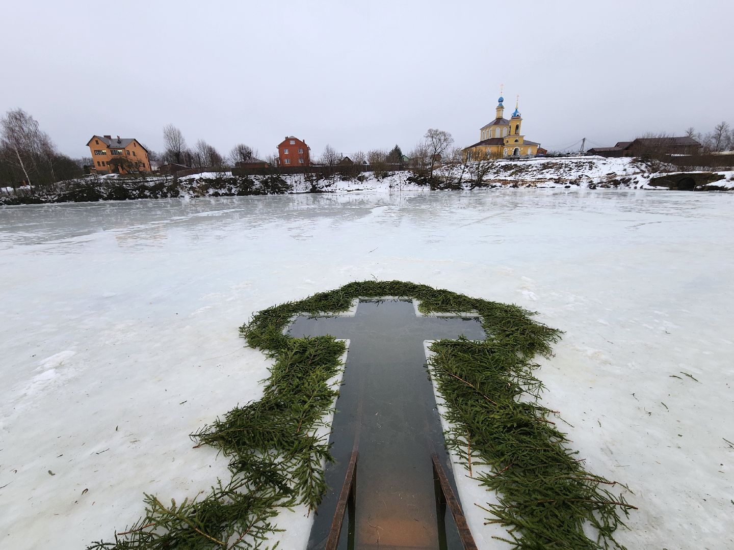 крещенские купания, руза, рузский округ, люди, крещение господне, вертикалки,