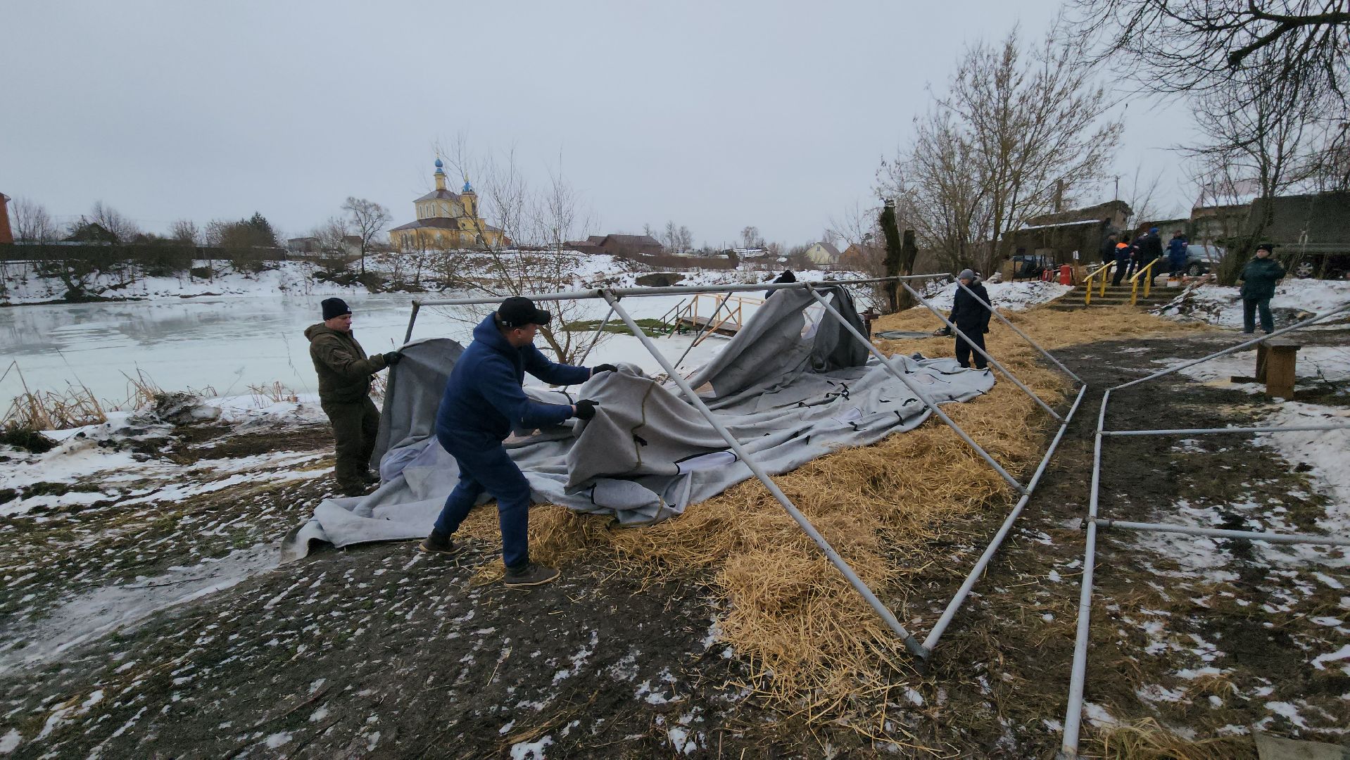 крещенские купания, руза, рузский округ, люди, крещение господне, вертикалки,