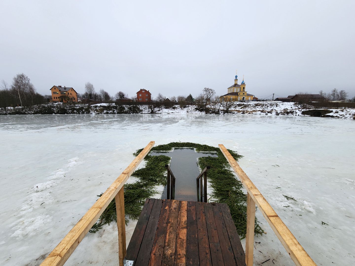 крещенские купания, руза, рузский округ, люди, крещение господне, вертикалки,