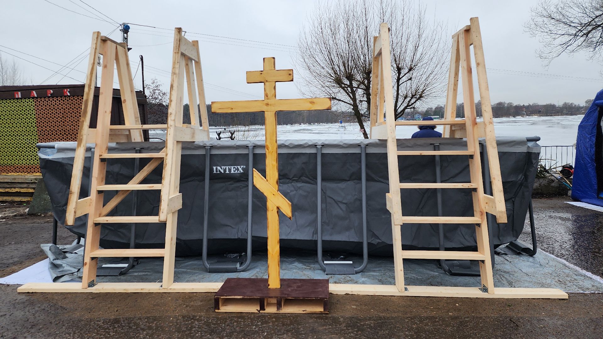 Крещение, установка купели, крещенские купания,