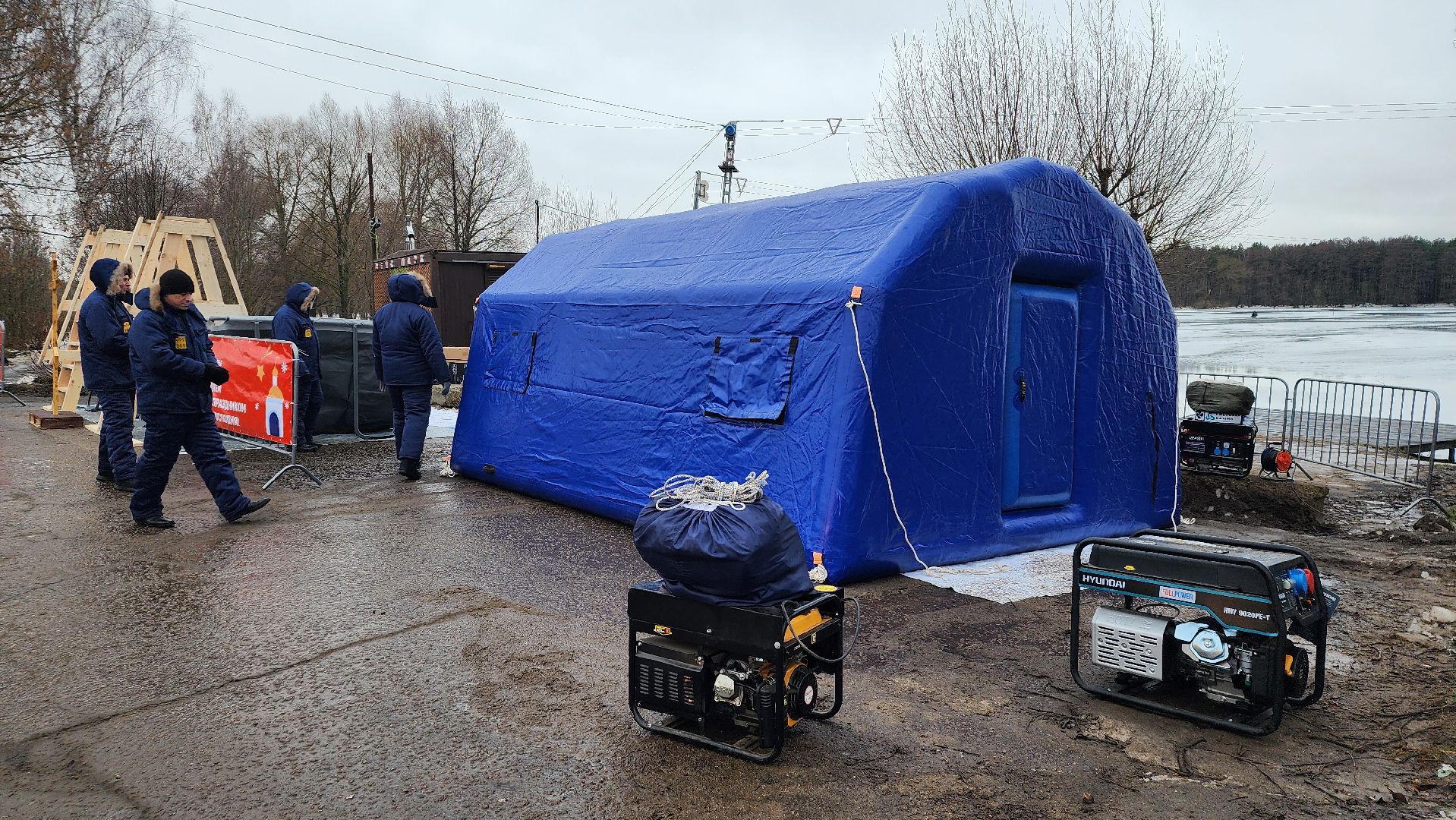 Крещение, установка купели, крещенские купания,