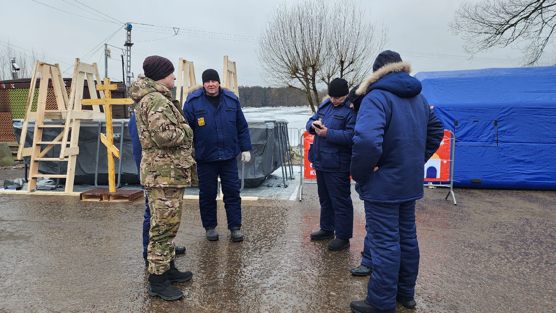 Крещение, установка купели, крещенские купания,