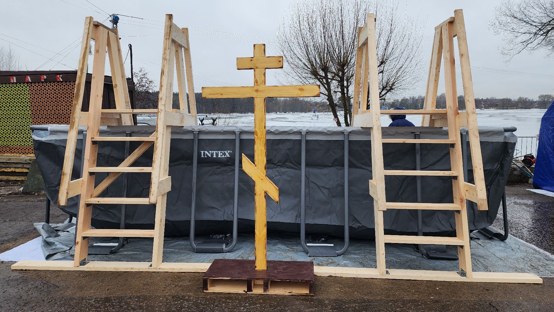 Крещение, установка купели, крещенские купания,