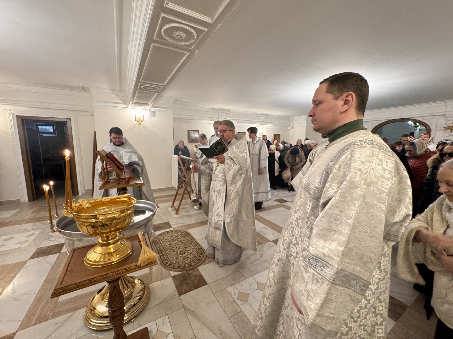 Храм Рождества Иоанна Предтечи, Лесной городок крещение, вертикалки, крещение господне,