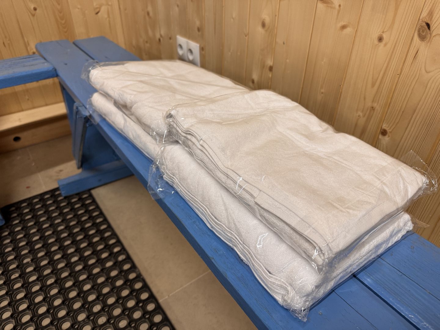 Купель в лесном городке, Крещение в Одинцово, святая вода, вертикалки,