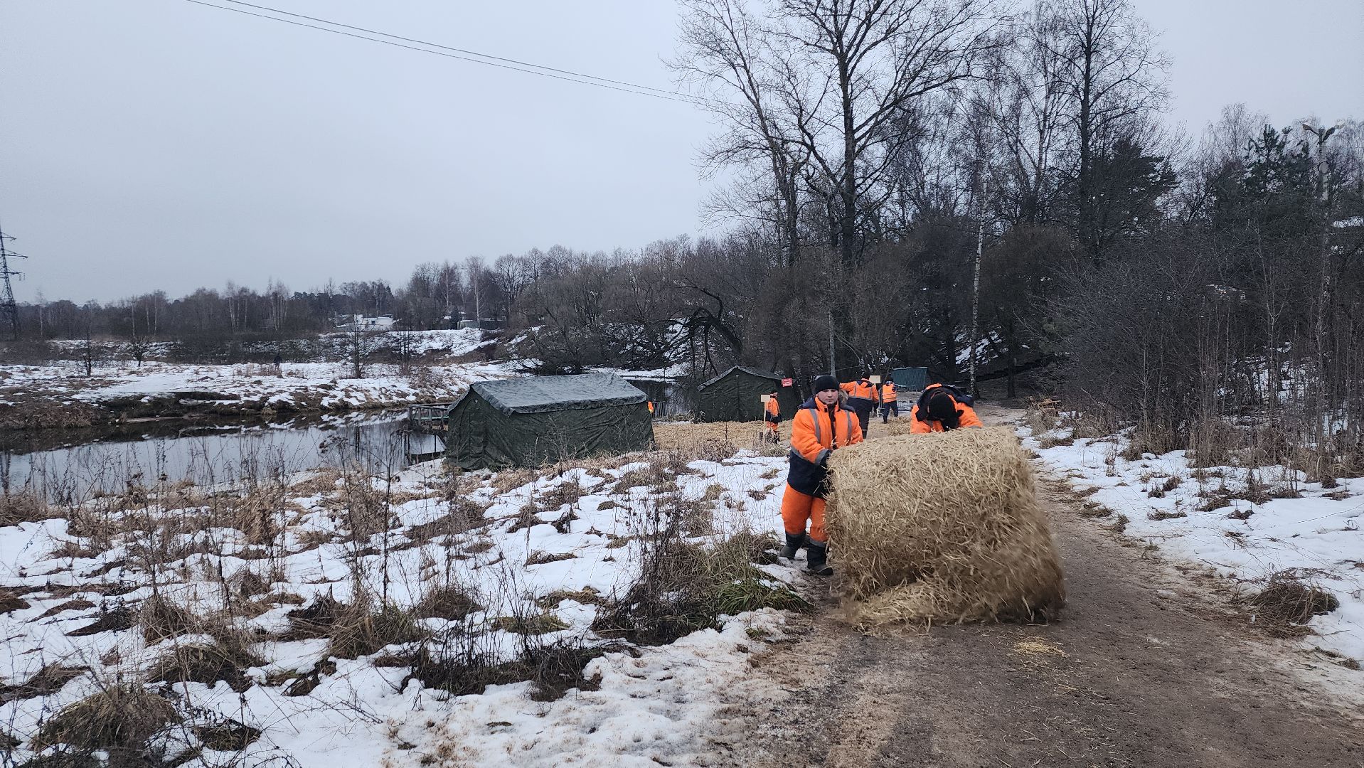 пушкино, родник, река уча, купель, крещение господне, крещенская купель, крещенские купания, спасатели, вертикалки,