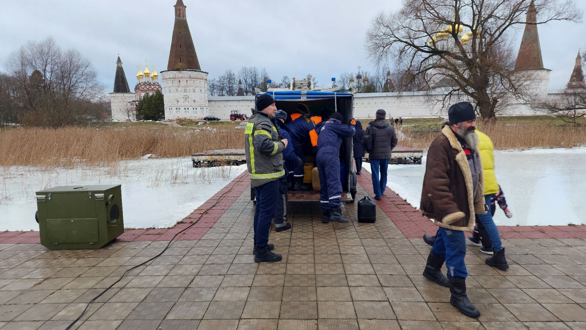 иордань, крещение господне, волоколамск, крещенские купания,
