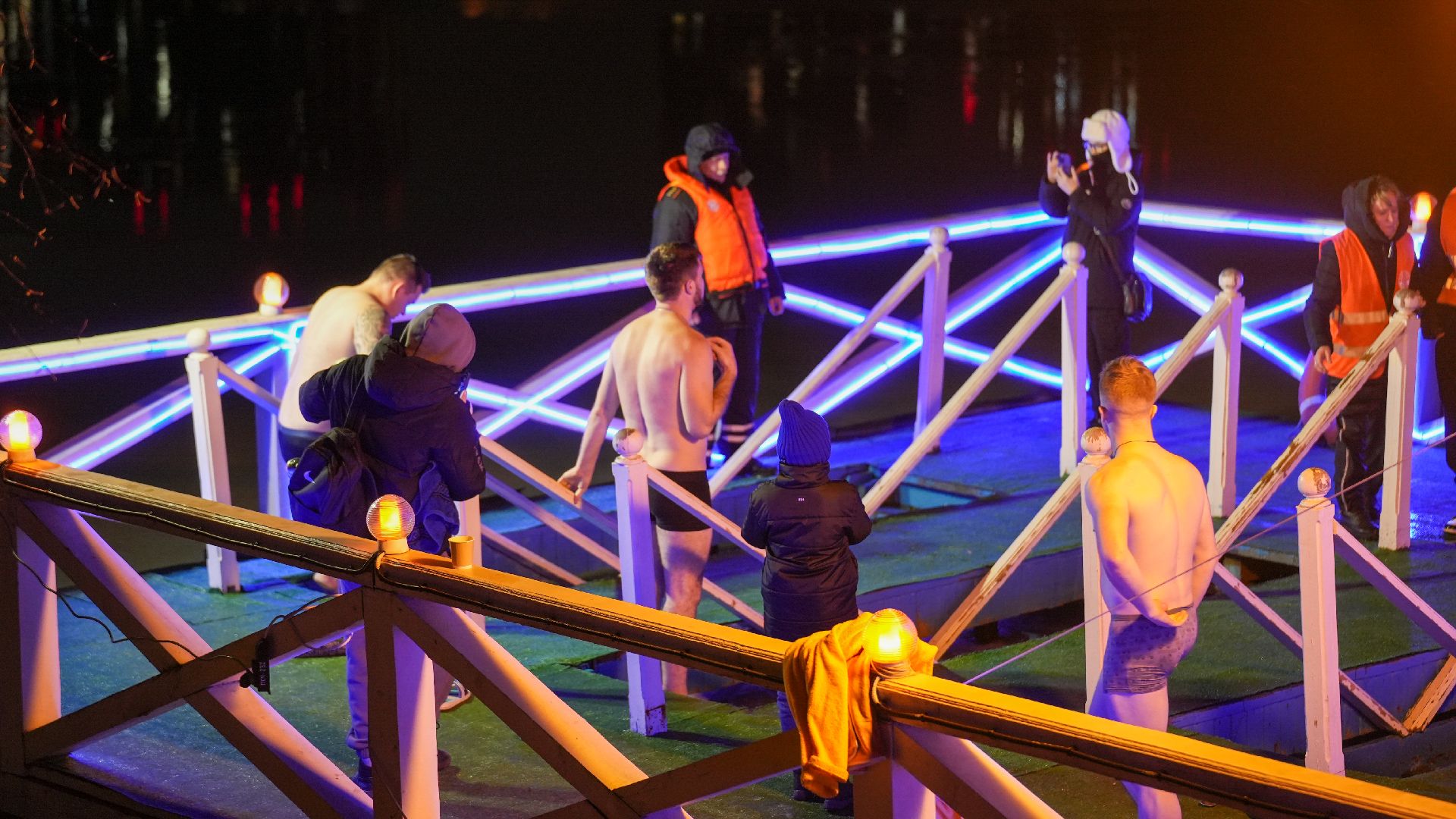 вертикалка, крещенские купания, купель, вертикалка,