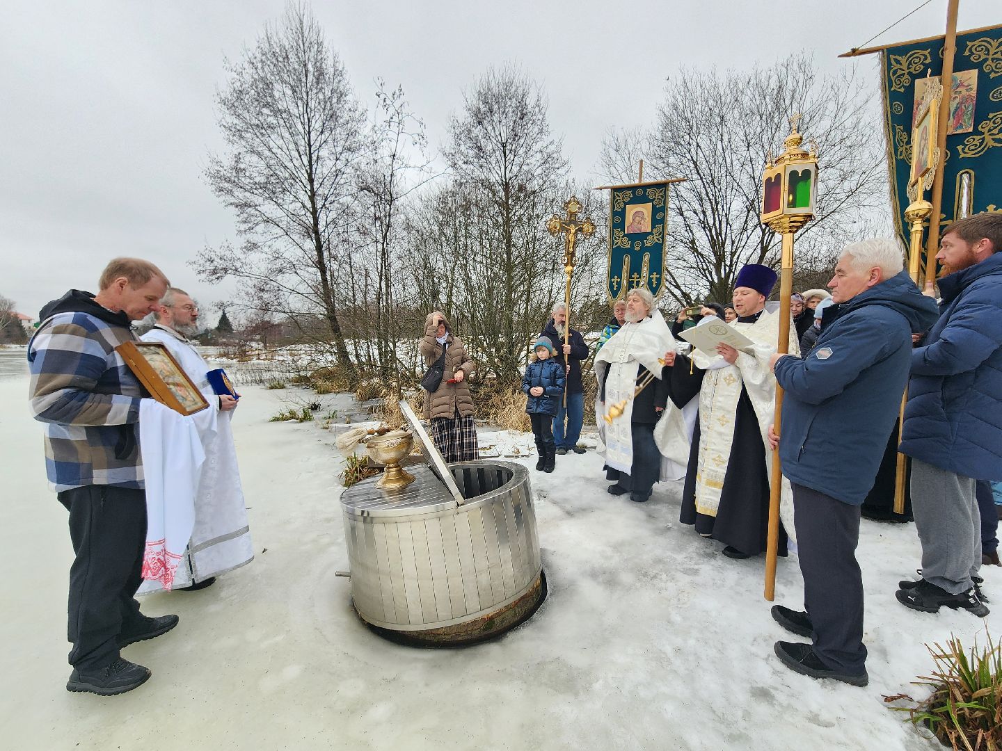 крещение, освящение воды, источник, фрязино, вертикалки,