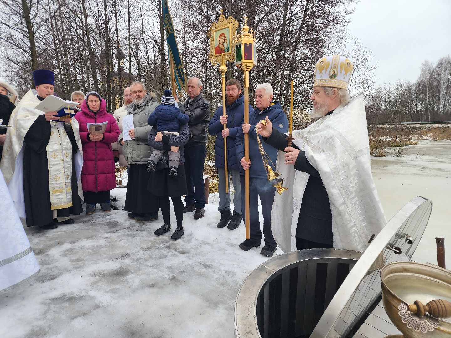 крещение, освящение воды, источник, фрязино, вертикалки,