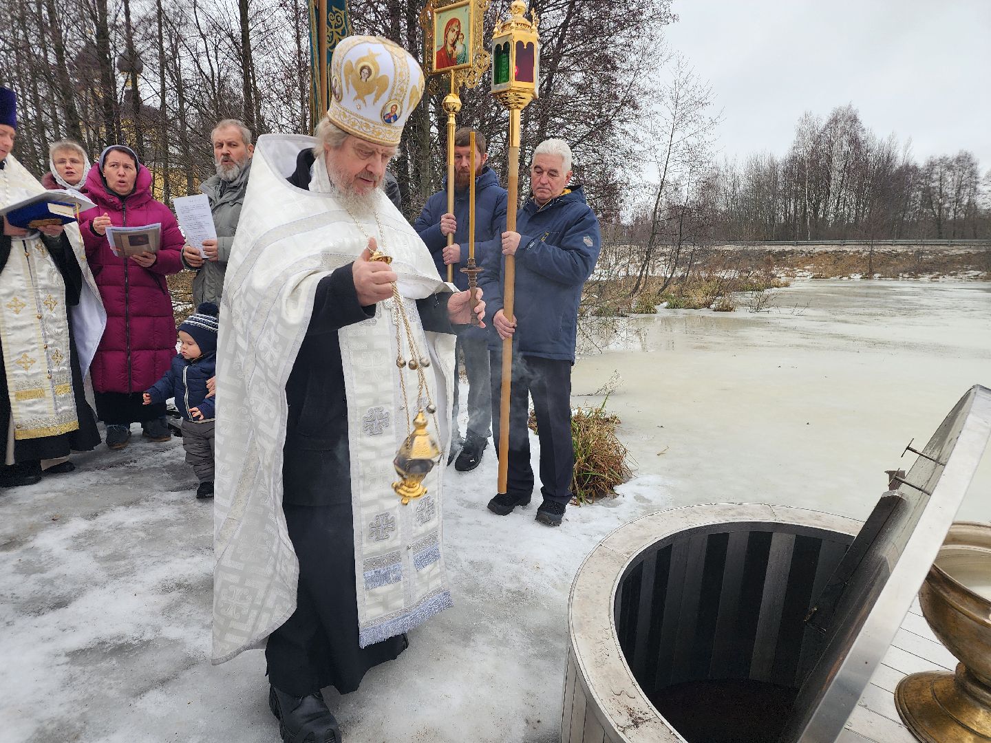 крещение, освящение воды, источник, фрязино, вертикалки,