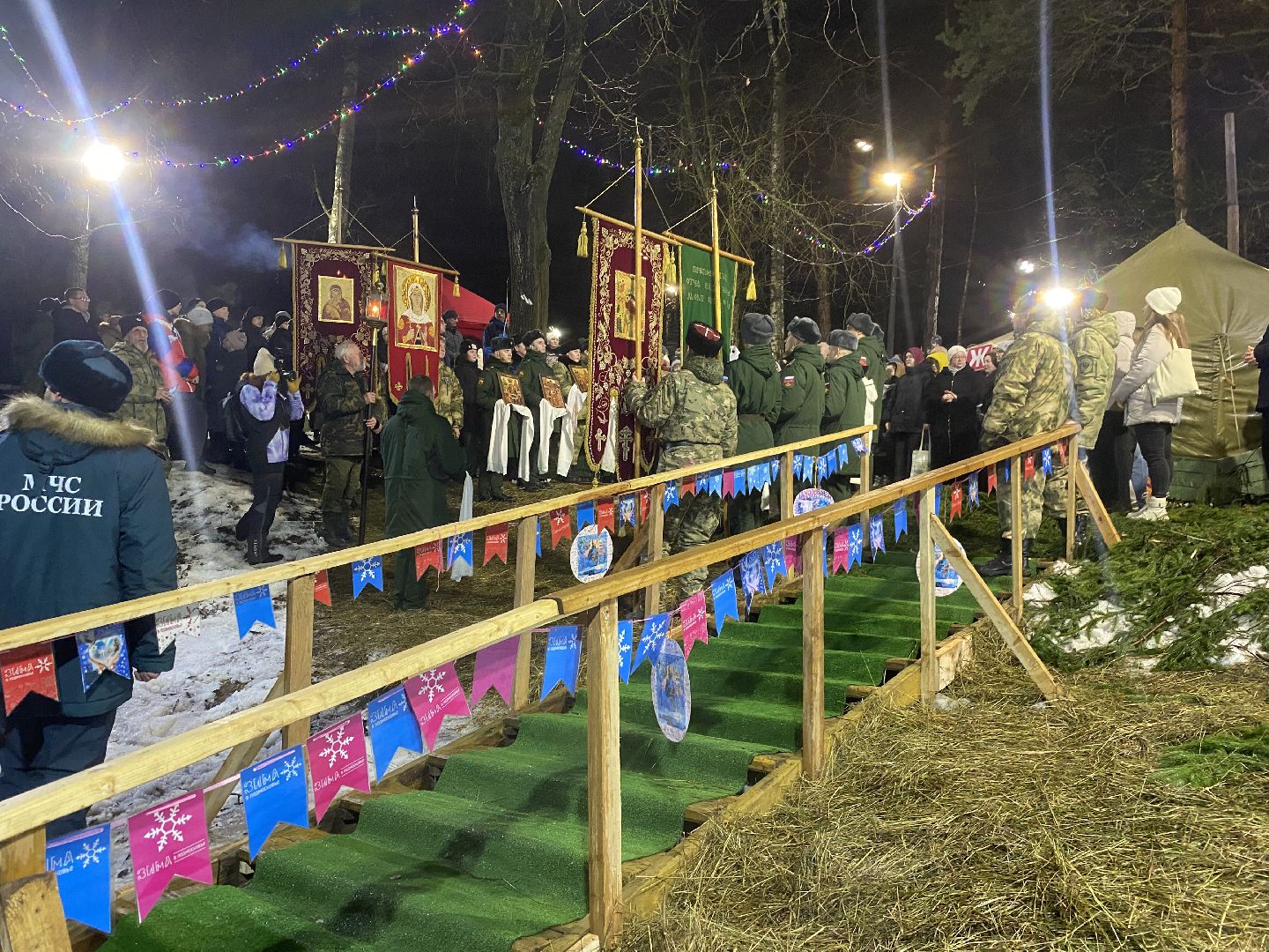 вертикалки, крещение во власихе, крещение господне, храм РВСН, храм во власихе, крещенские купания,