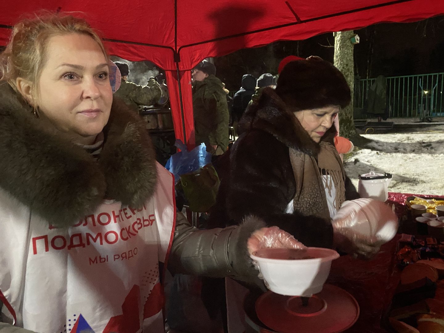 крещение, крещение во власихе, крещение господне, среднее озеро Власиха, купель во Власихе, вертикалки