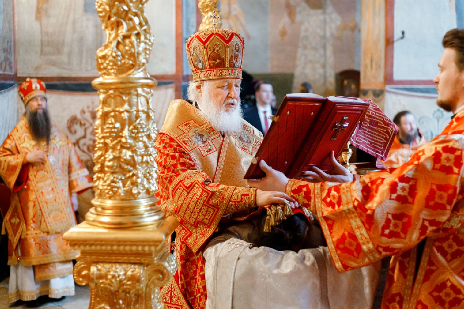 Сергиев Посад, Сергиево-Посадский городской округ, Троице-Сергиева Лавра, Патриарх Кирилл, Богослужения