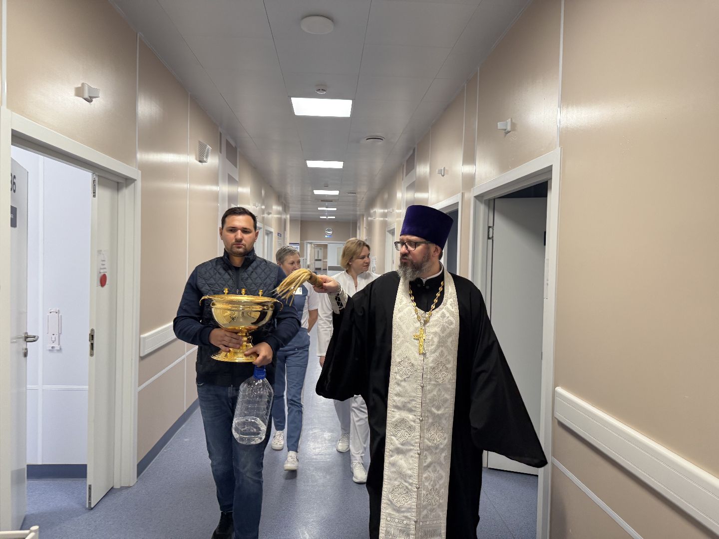 крещение господне, молебен, окропление помещений,