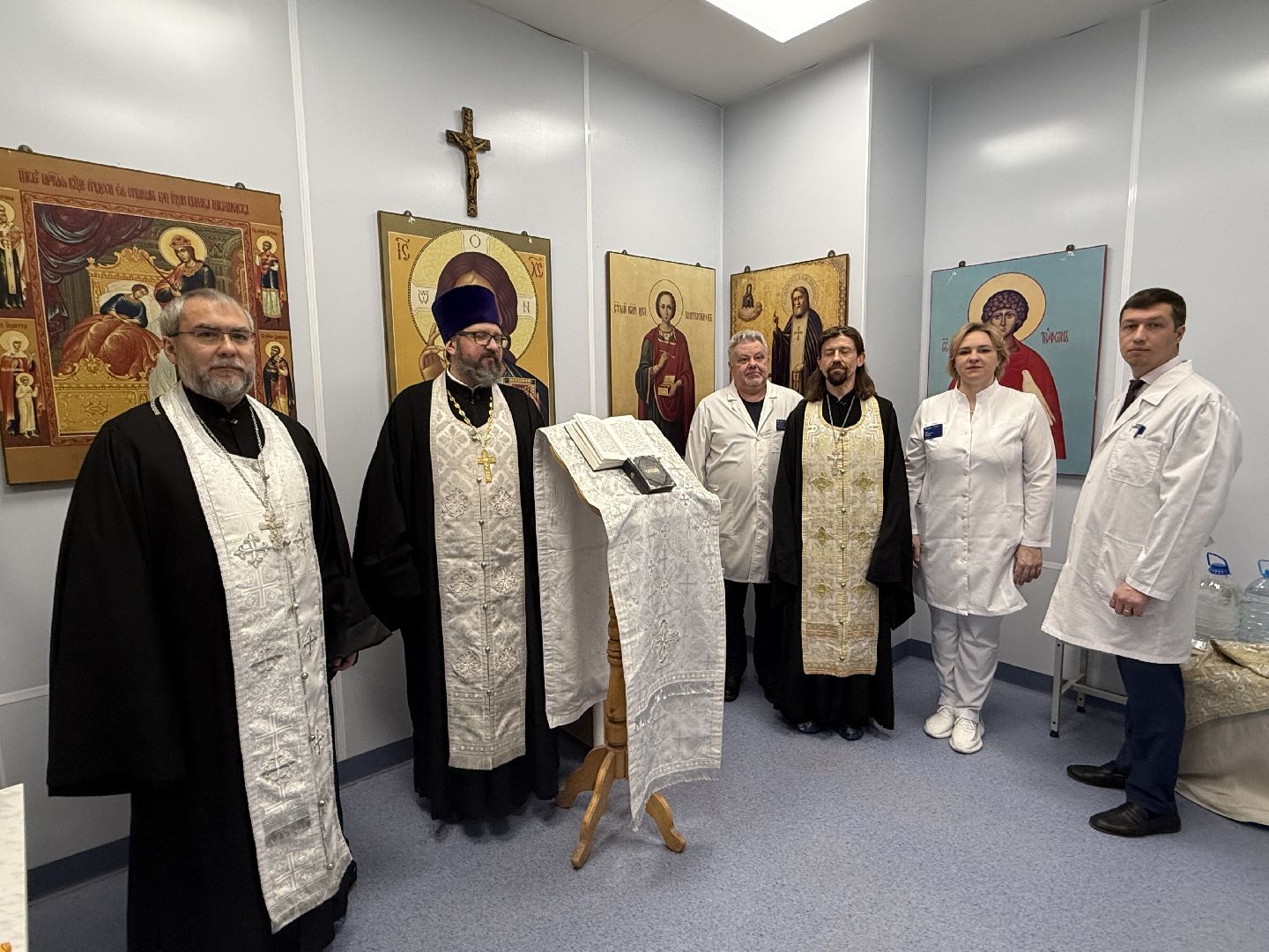 крещение господне, молебен, окропление помещений,