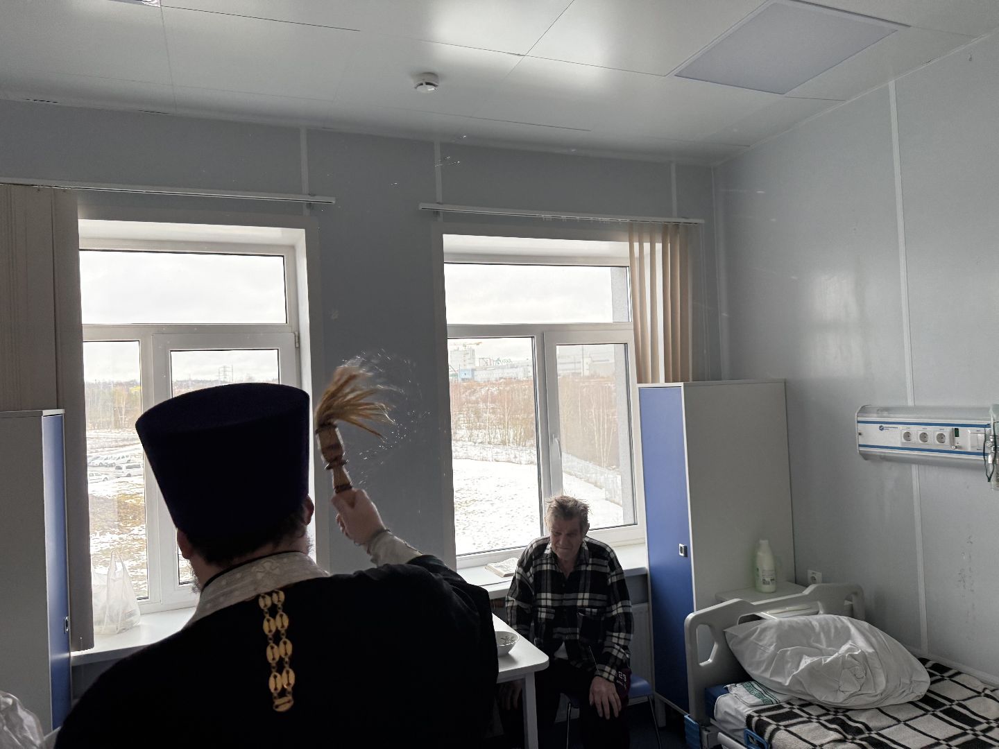 крещение господне, молебен, окропление помещений,