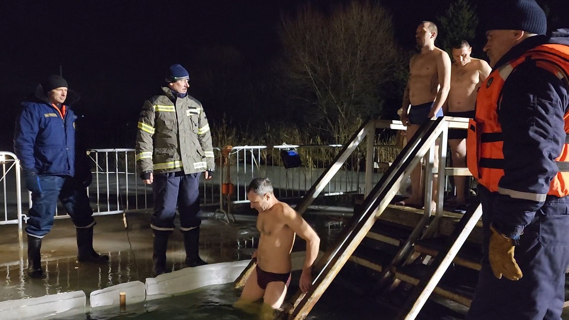 Бронницы, Мособлпожспас, Безопасность во время крещенских купаний, крещенские купания,