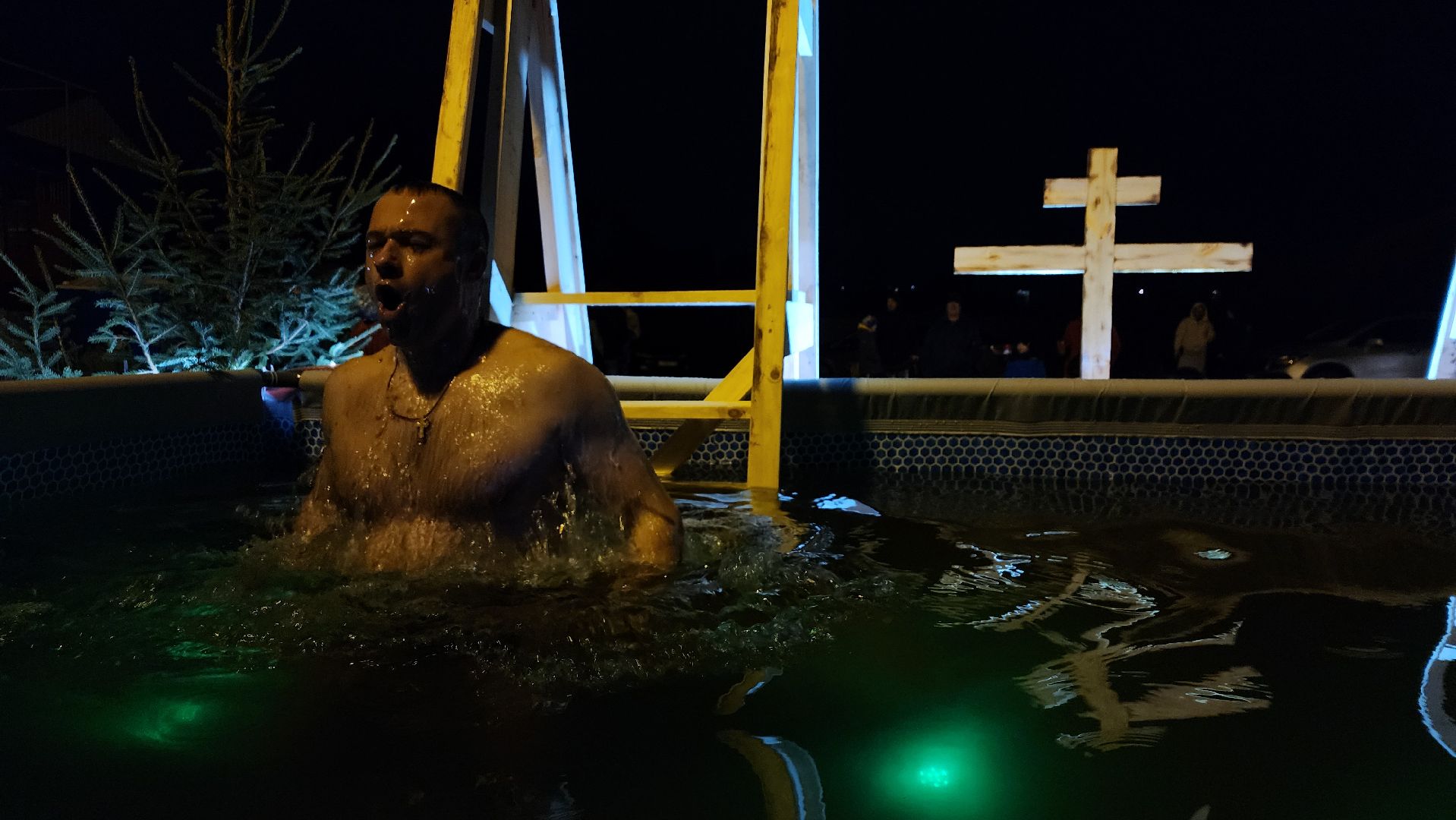 Крещение, освящение воды, крещенские купания, Троицкий приход,