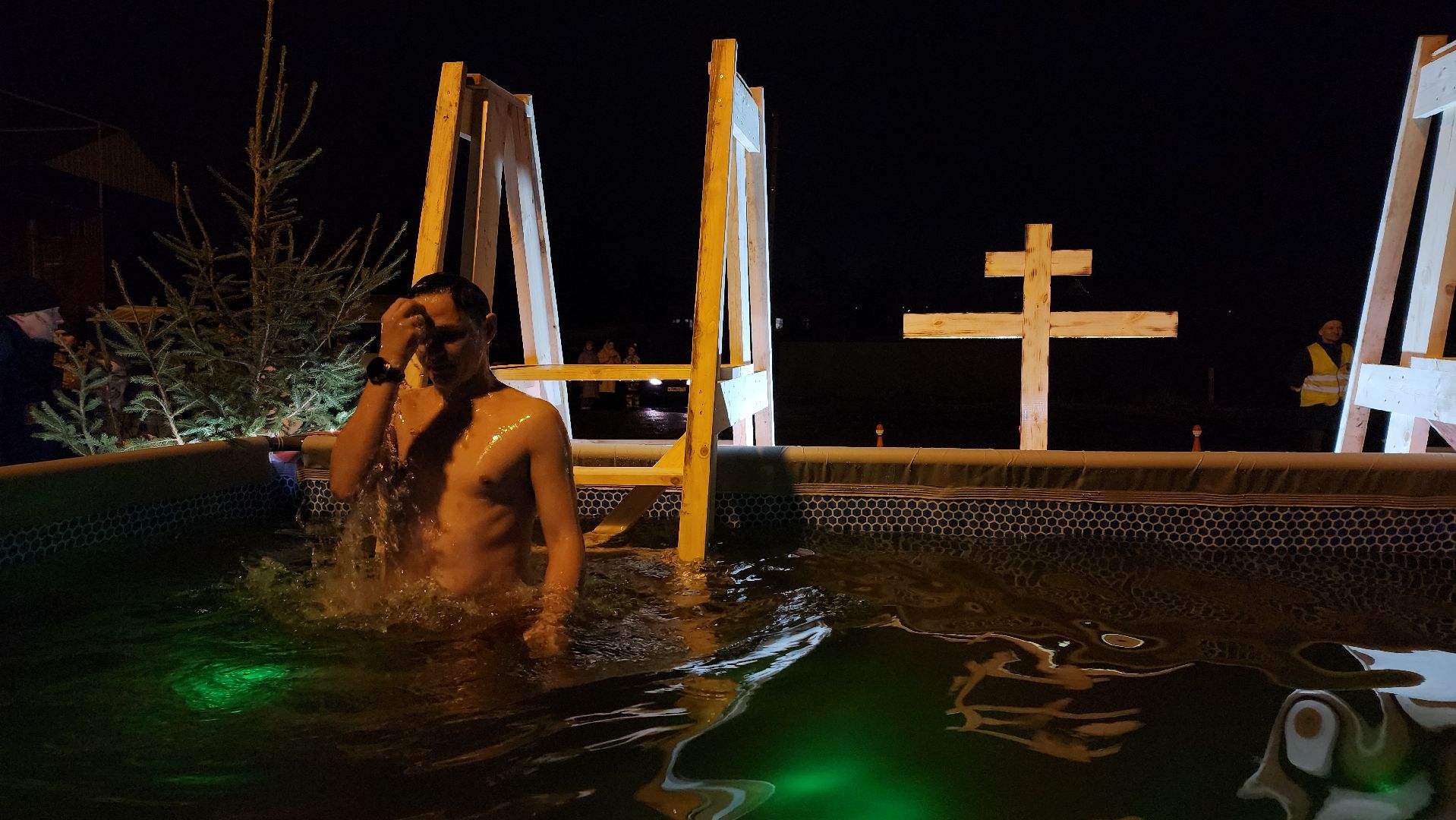 Крещение, освящение воды, крещенские купания, Троицкий приход,