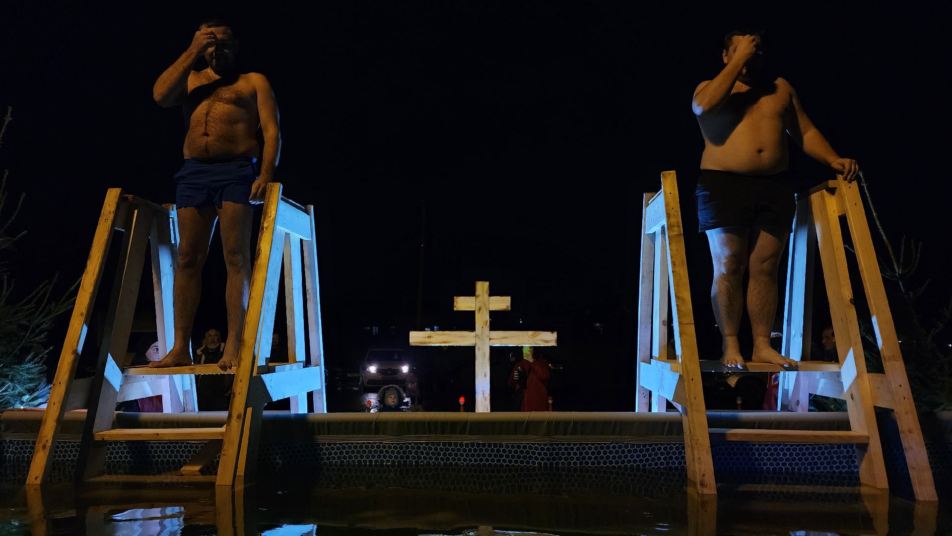 Крещение, освящение воды, крещенские купания, Троицкий приход,